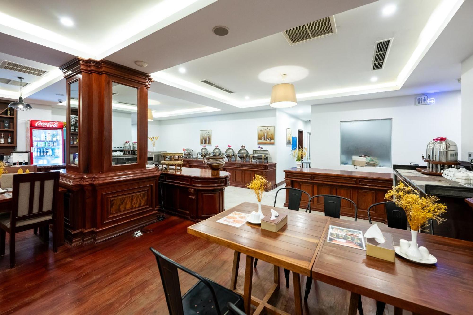 Lbn Asian Hotel Кампонг Чам Екстериор снимка