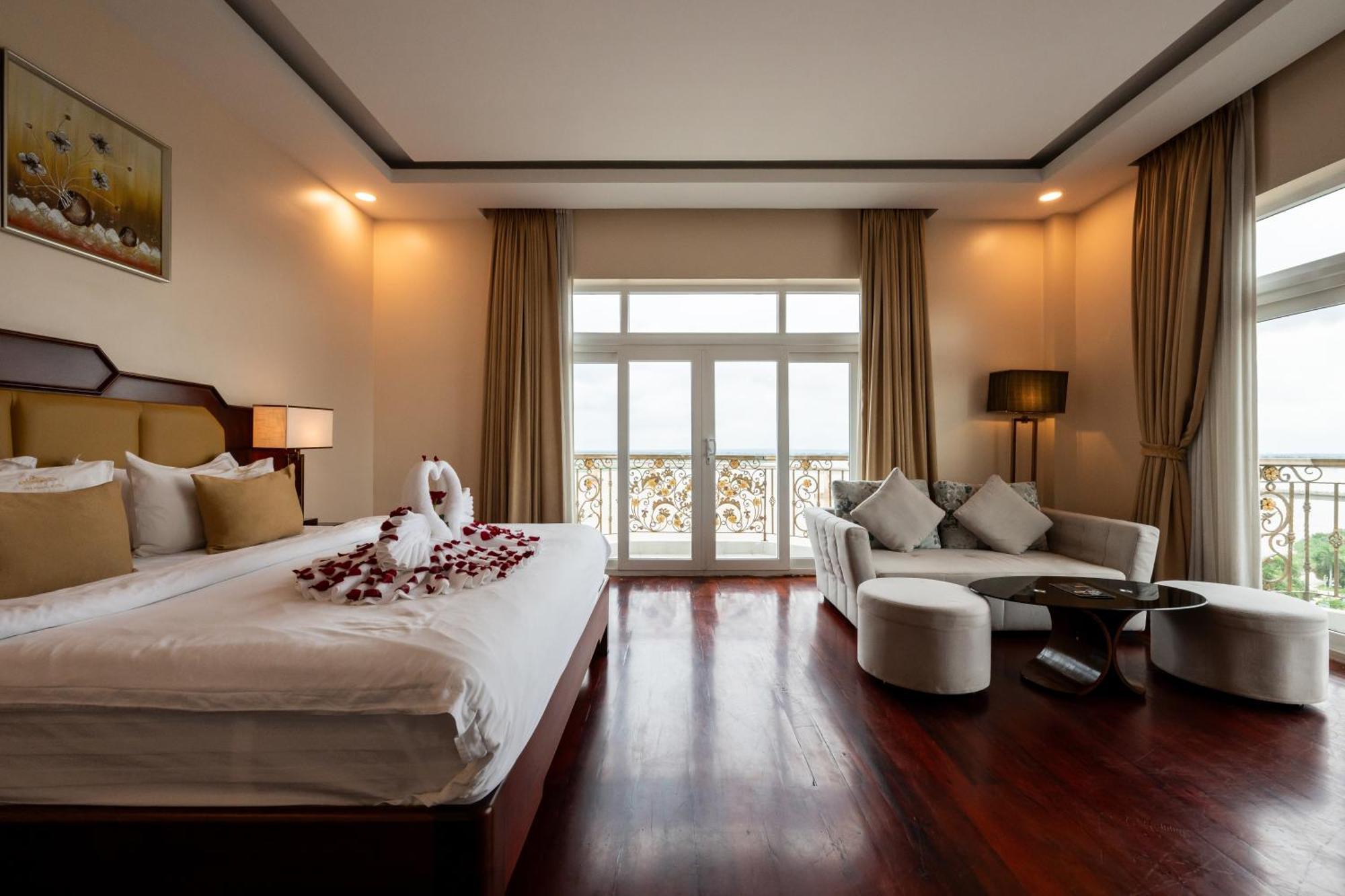 Lbn Asian Hotel Кампонг Чам Екстериор снимка