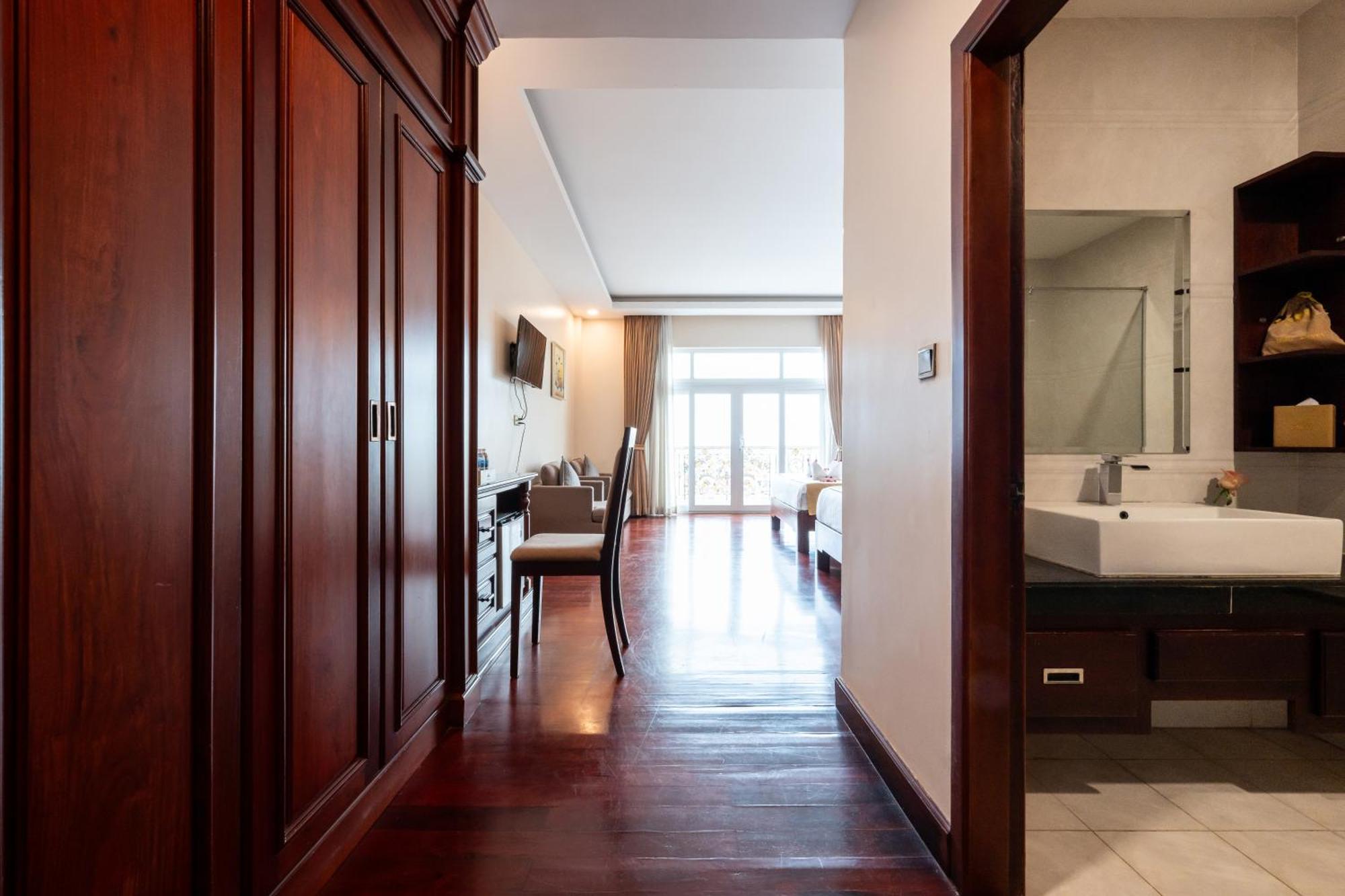 Lbn Asian Hotel Кампонг Чам Екстериор снимка