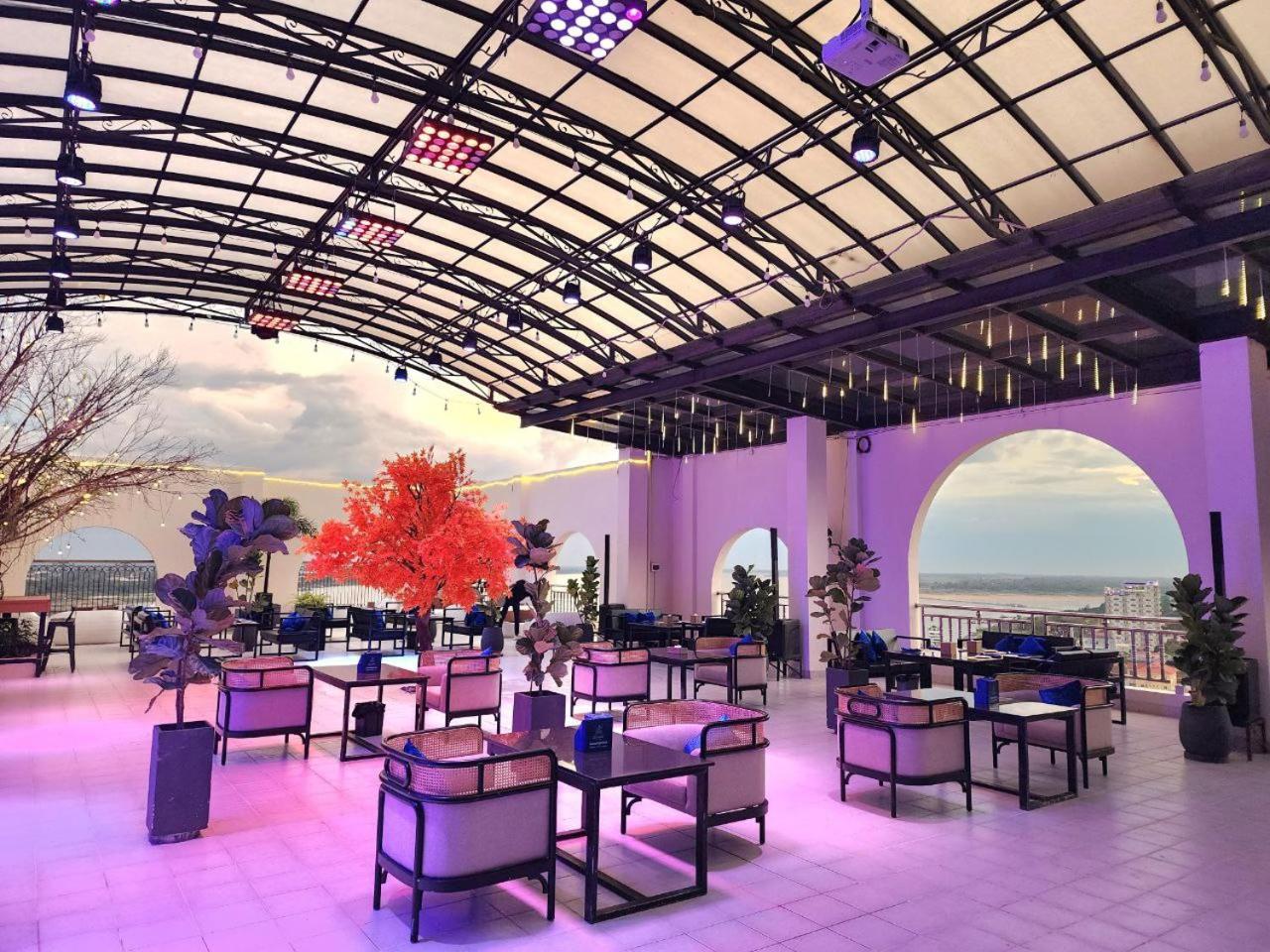 Lbn Asian Hotel Кампонг Чам Екстериор снимка